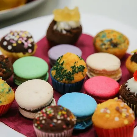 Old Town Apartment *